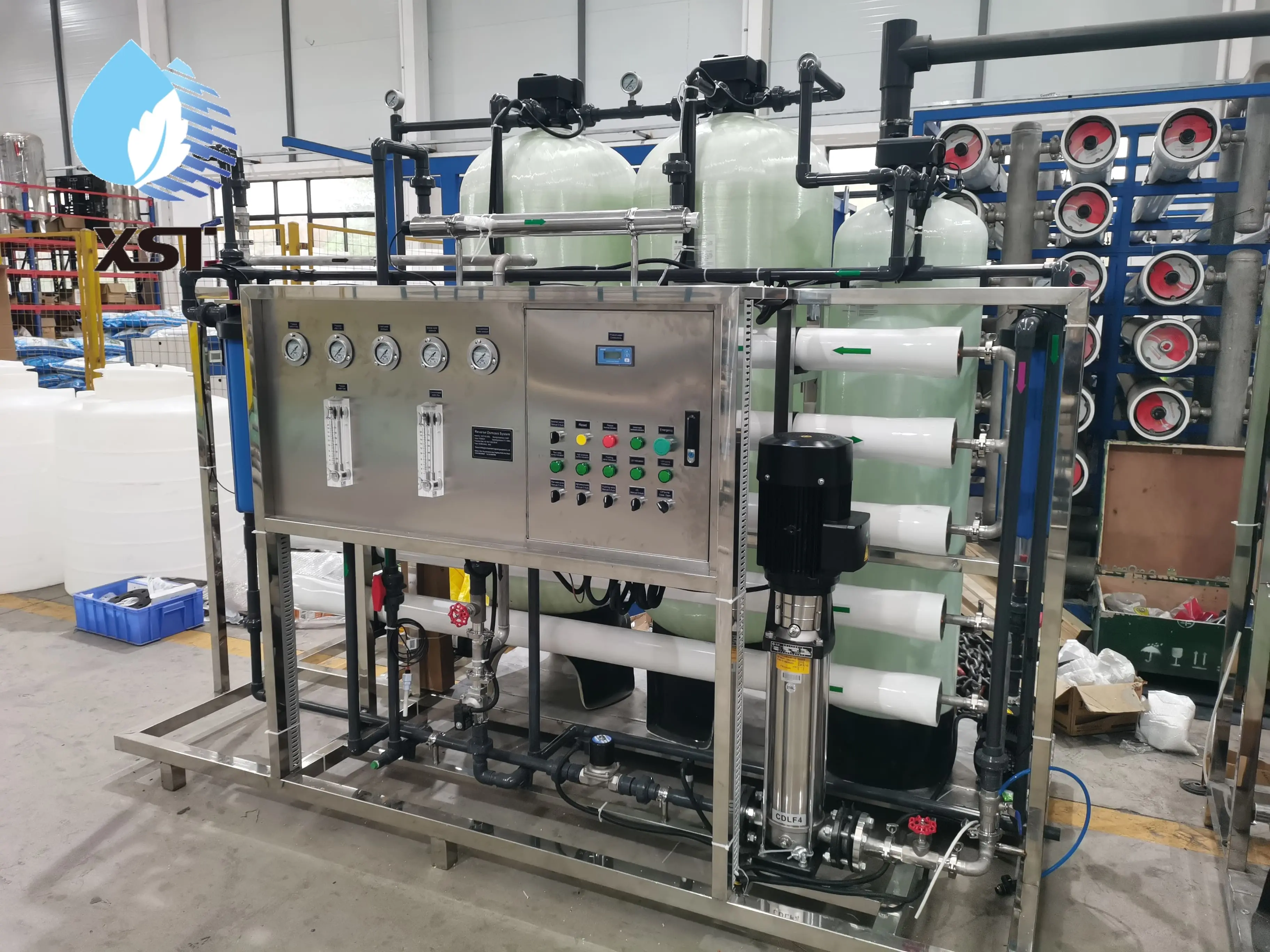 Why isn't the resistivity of ultrapure water infinite?